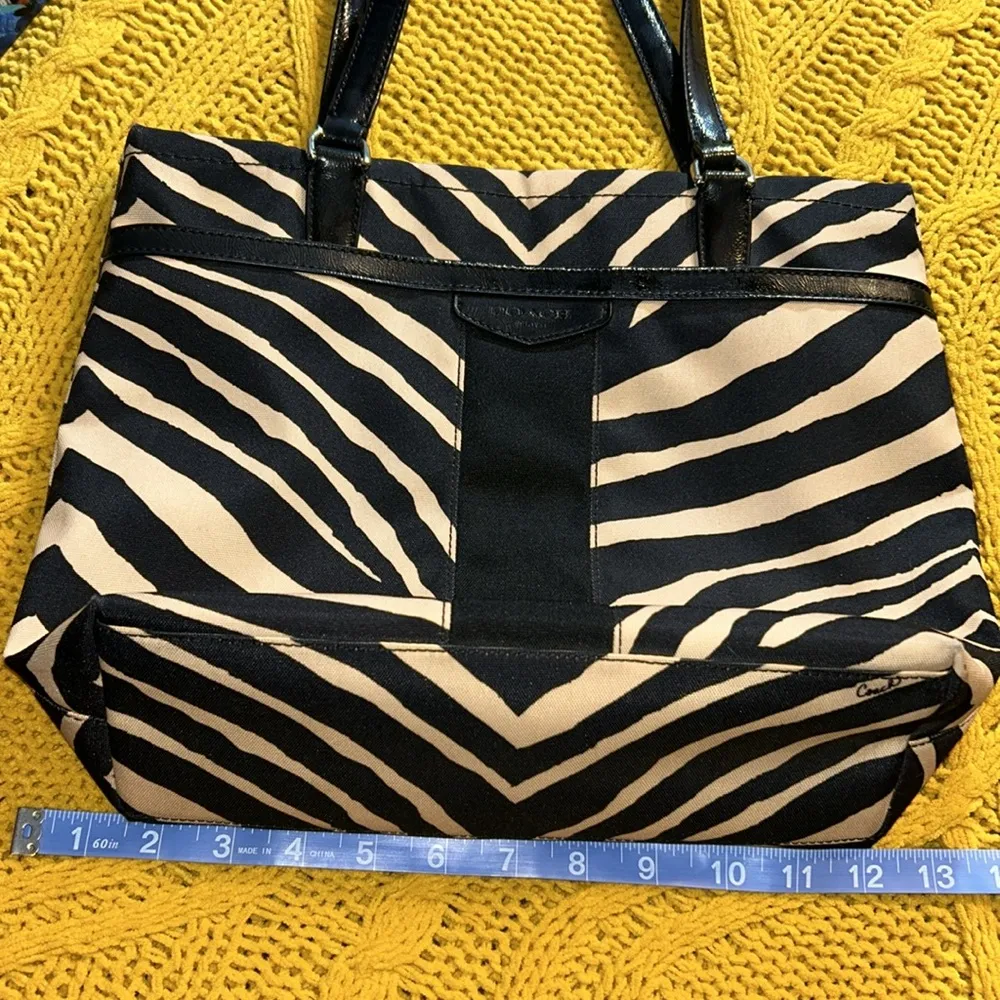 Vintage  Canvas Zebra Print Tote Shoulder Bag - Image 13