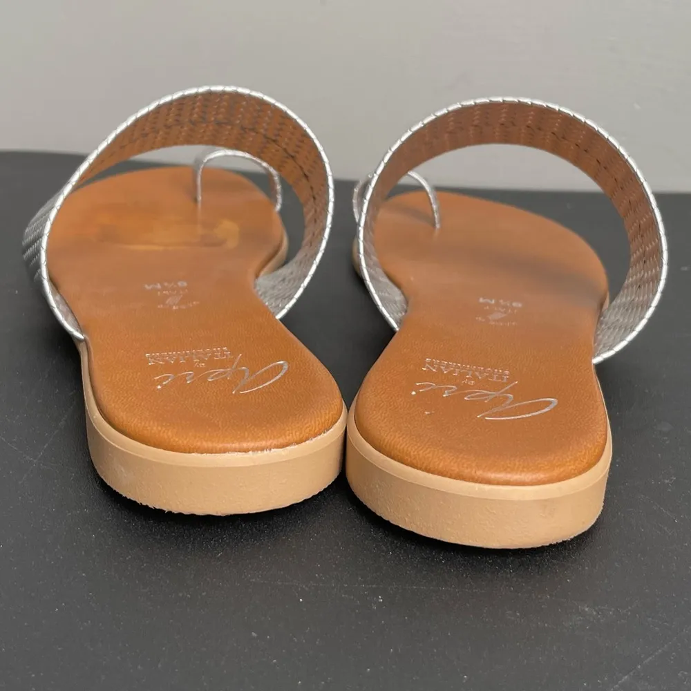 Apri by Italian Shoemakers Sandals Silver Strap Toe Ring  Flats Women's Size 8.5 - Image 9