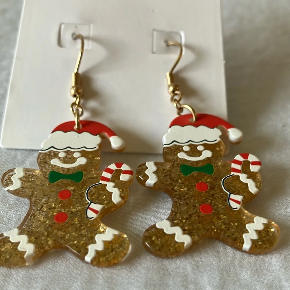 Gap : Festive Gingerbread People Earrings - Image 11