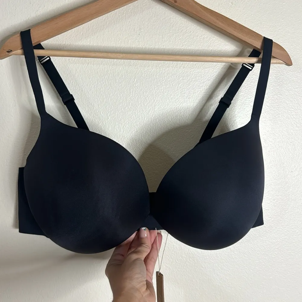 Skims ultimate push up plunge bra size 44C in color onyx - Image 5