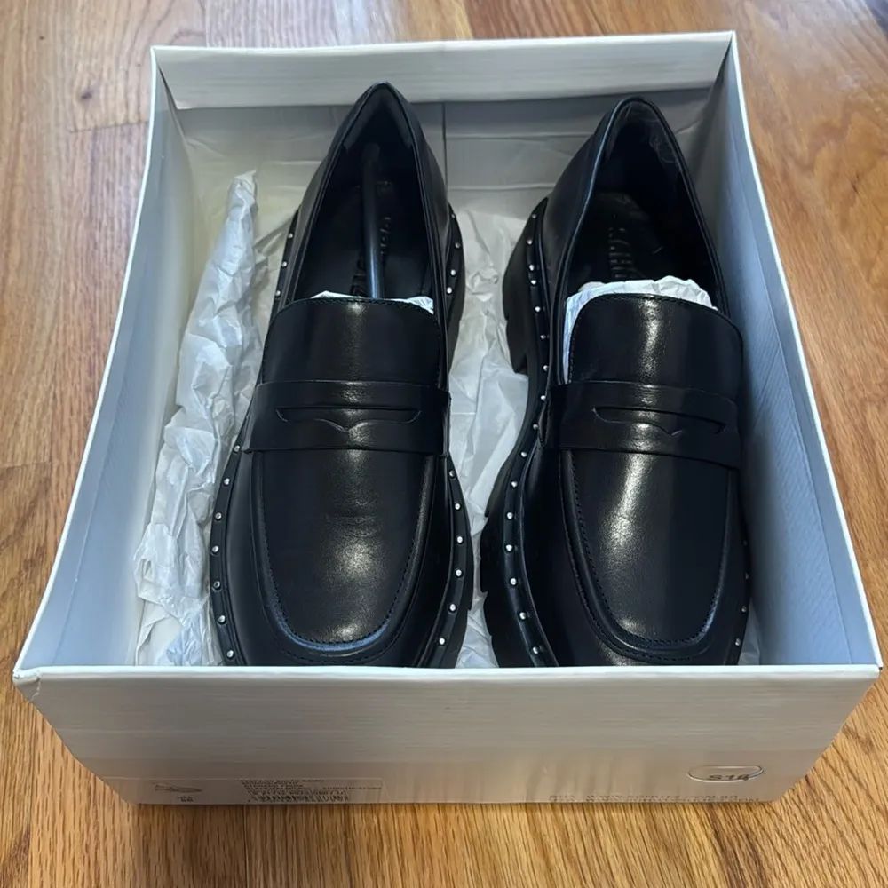 Schutz Christie Studded Black Loafers in Size 8 New but no box lid - Image 4