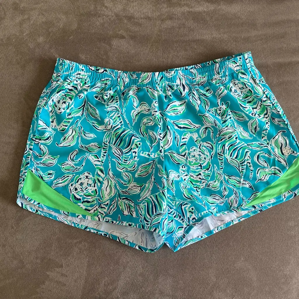 Lilly Pulitzer Ocean Trail Short - Turquoise Oasis Outta Line size medium - Image 3