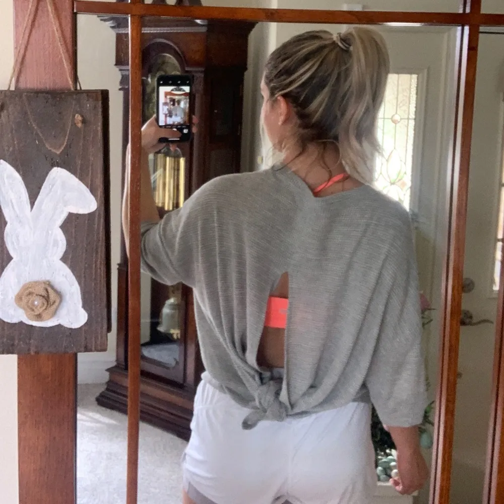 Free people grey waffle knit oversized top! - Image 6