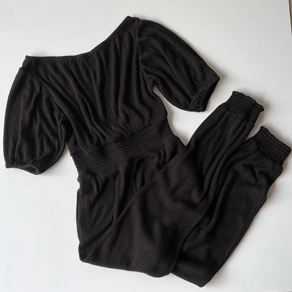 Majorelle Faye Ribbed Off Shoulder Jumpsuit in Black Size M - Image 3