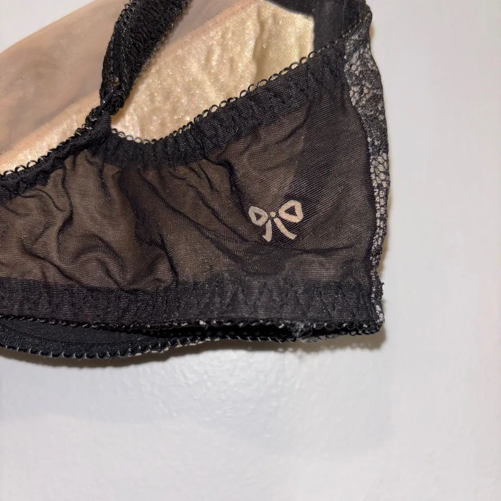 Y2K 2003 Victoria's Secret Pink Tag Black Lace Bra & Garter Belt Set - Image 7