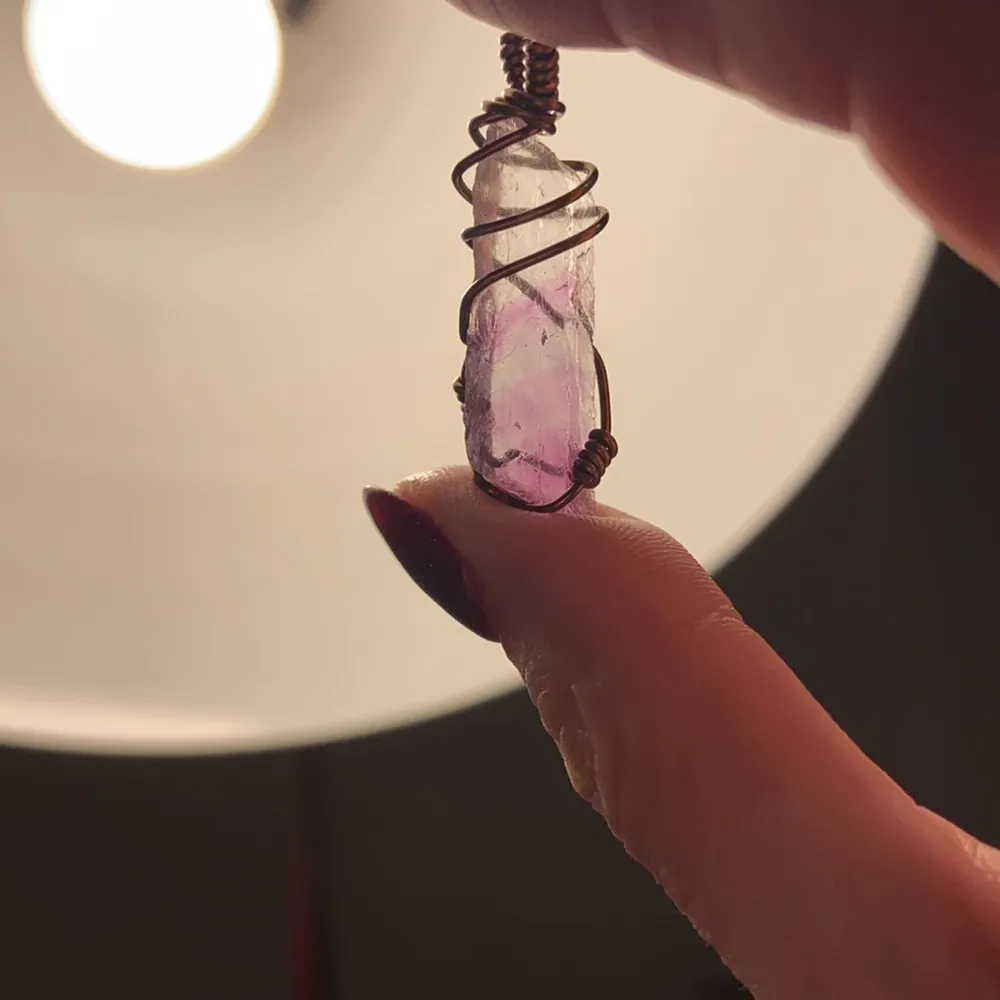 Raw Fluorite pendant, no chain, NWOT - Image 4