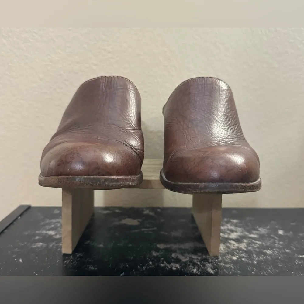 Patricia Nash Nicia Old World Map Leather Mules Clogs Dark Brown Size 7.5 - Image 3