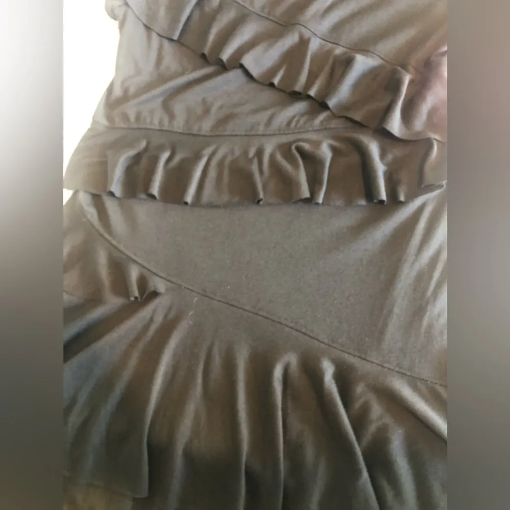 Amy Byer black ruffle dress in size Xl(16) - Image 2