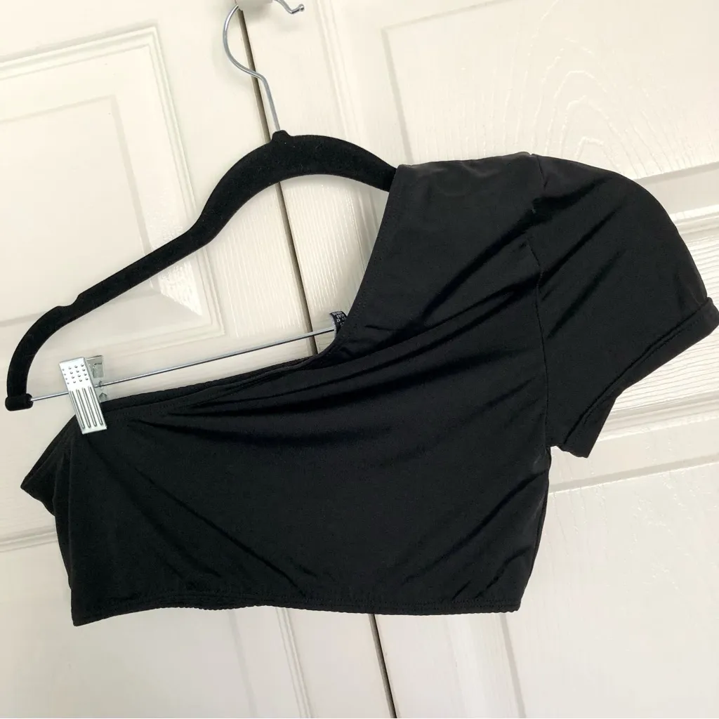 PrettyLittleThing Black One Shoulder Sleeve Bikini Top Size US 8 - Image 3