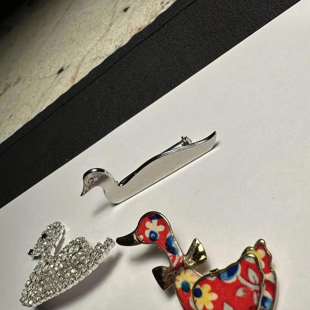 Lot Of 4 Bird Metal Brooch Pins Ducks 1 Is Rhinestone - Image 3