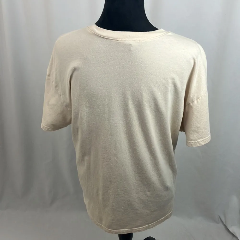 Forever 21 Cream Short Sleeve Graphic Fashion Tee woman’s size large - Image 4