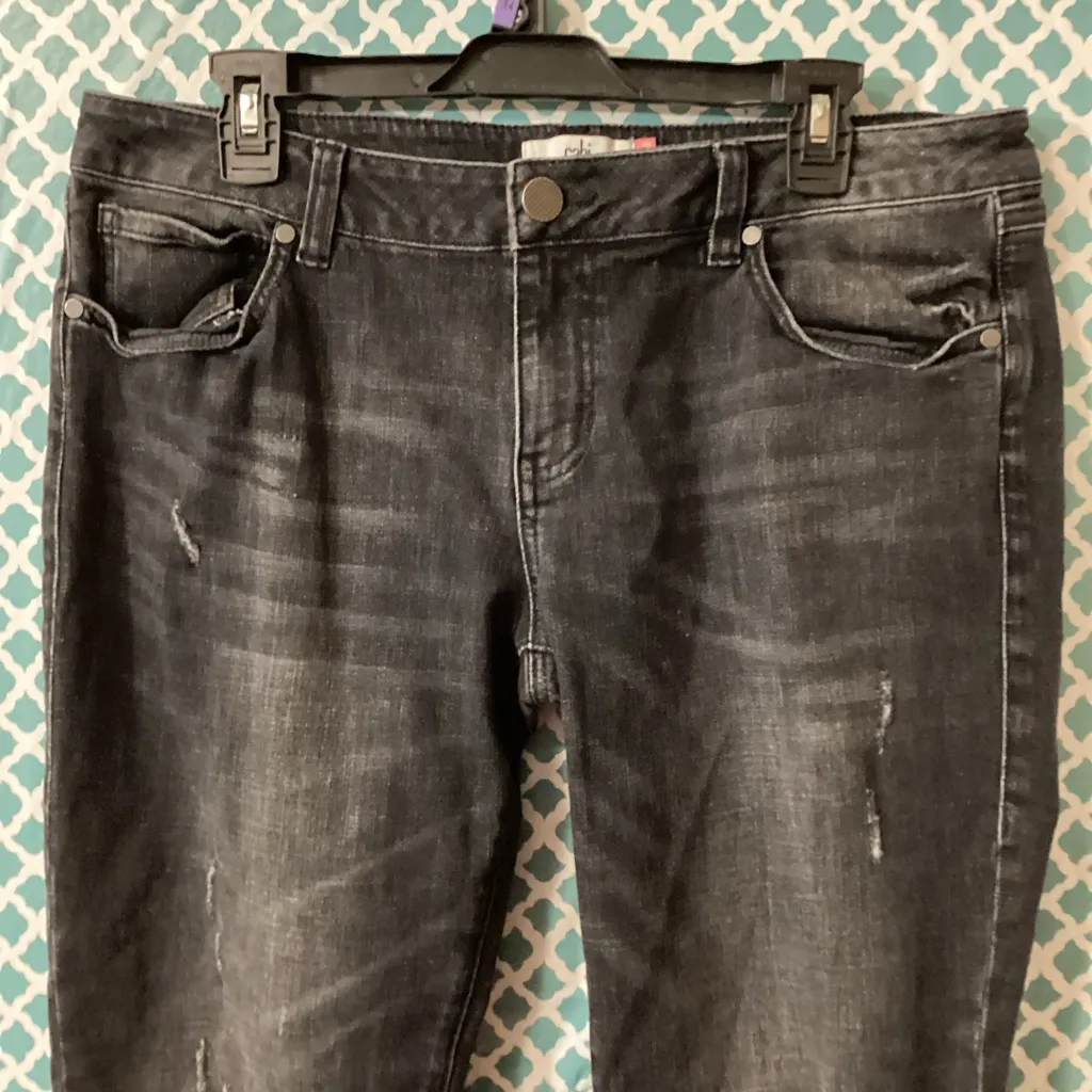 CAbi Black Slim Boyfriend Jeans dark wash distressed women’s size 12 - Image 6