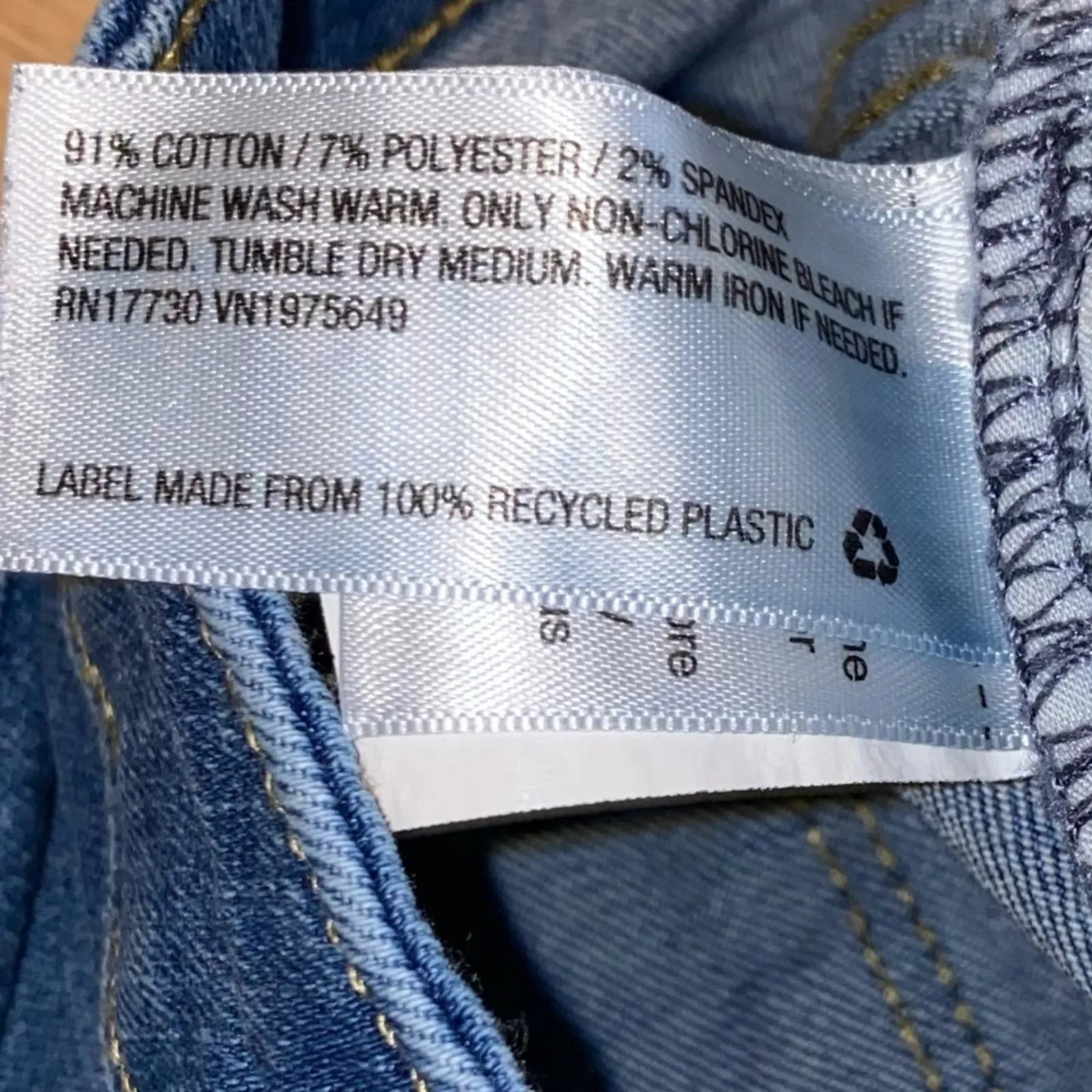 Universal Thread High Rise Skinny Jeans Distressed Size 6 28R - Image 5