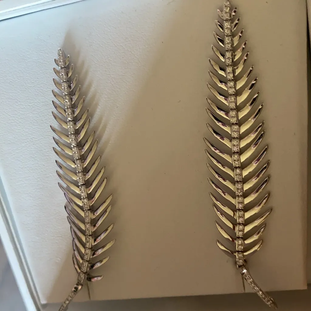 NWT Katie Anderson Silver Diamond Feather Earrings - Image 6