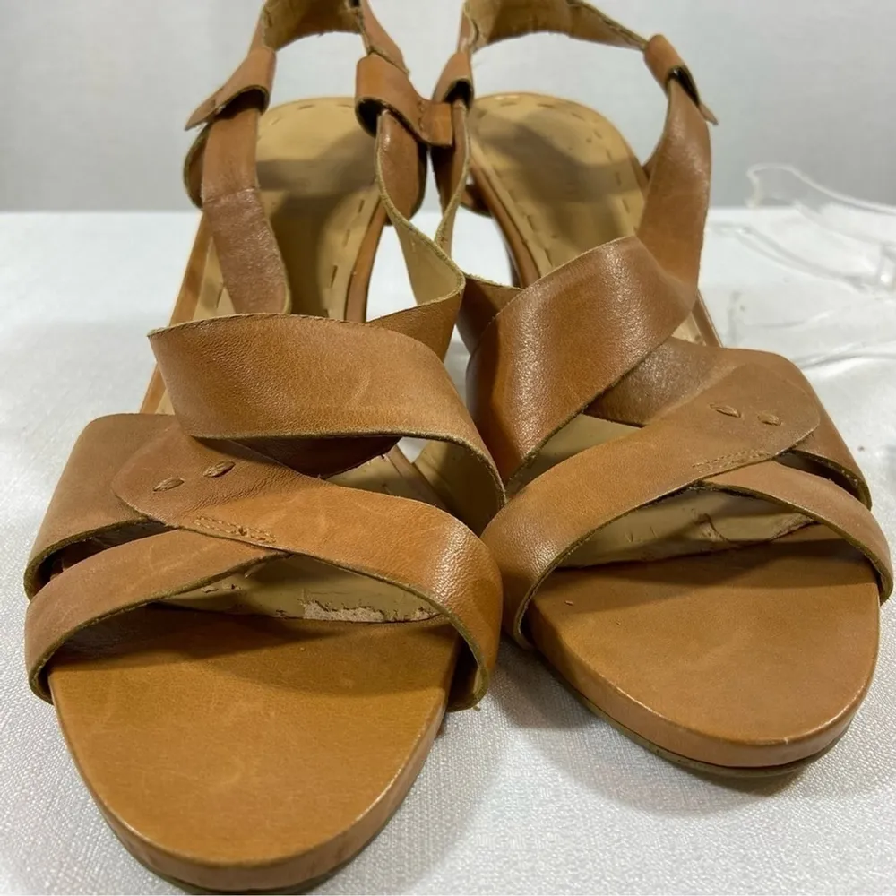 Nine West Camel Leather Kitten Heel Newbryonie Slingback Sandals Size 8.5M Tan - Image 2