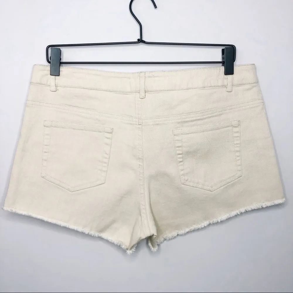 Altar’d State Beige Tribal Print Raw Hem Shorts - Image 3