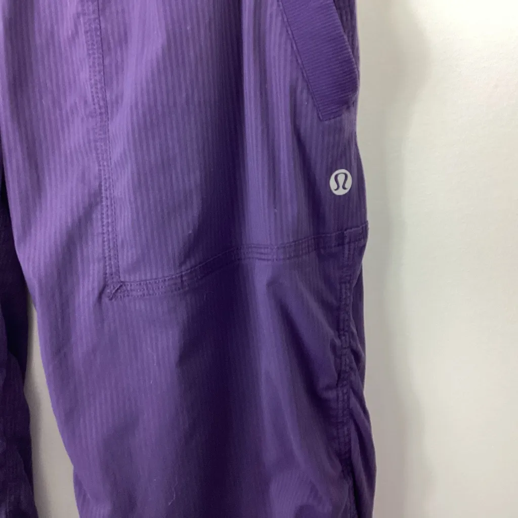 Lululemon  Studio Crop No Liner Size 4 - Image 6