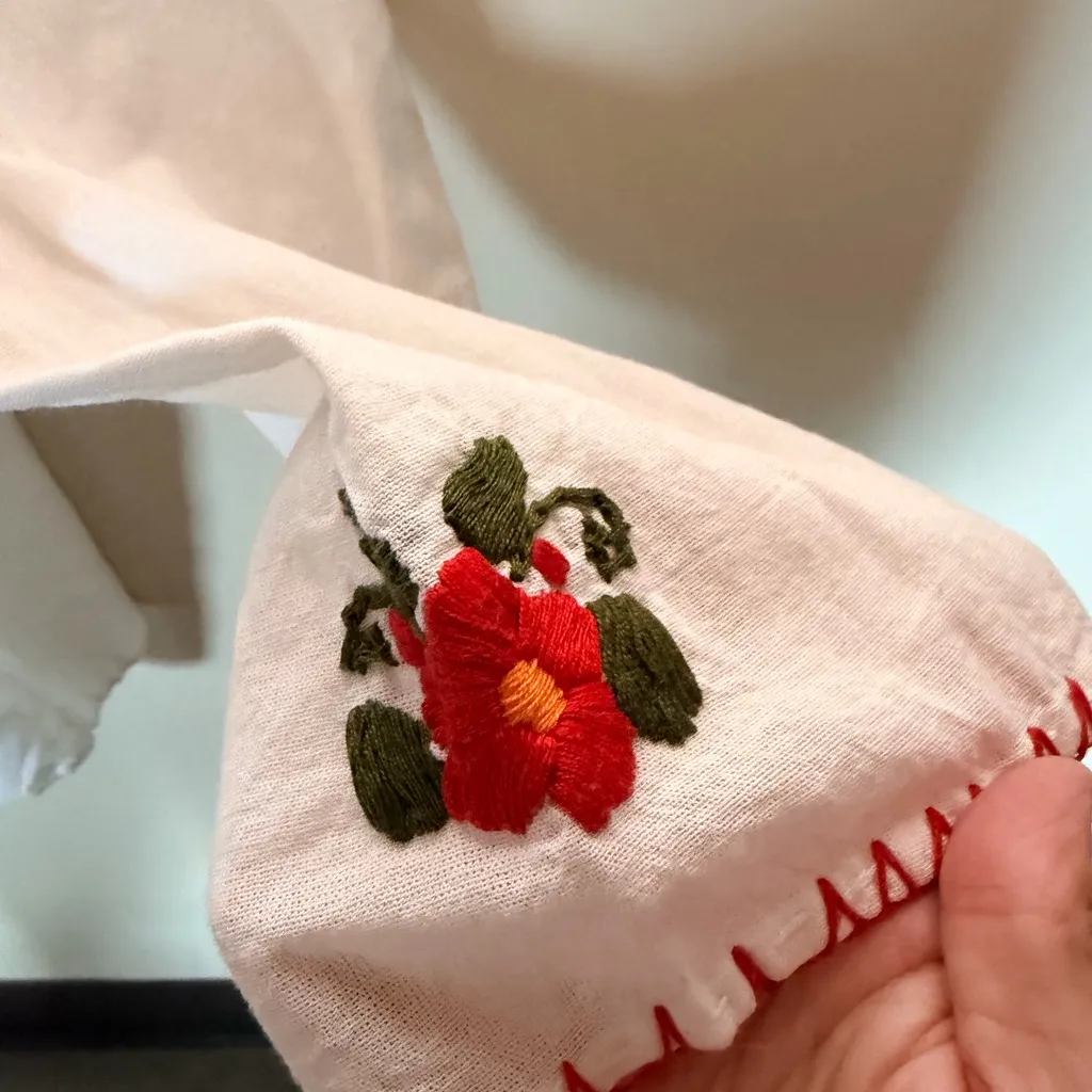 White floral linen embroidered top size L Size L - Image 4