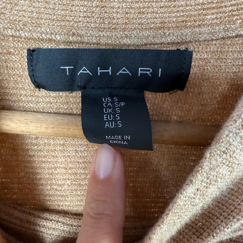 NWT Tahari Long Sleeve Knit Dress in Light Brown Size‎ Small - Image 4