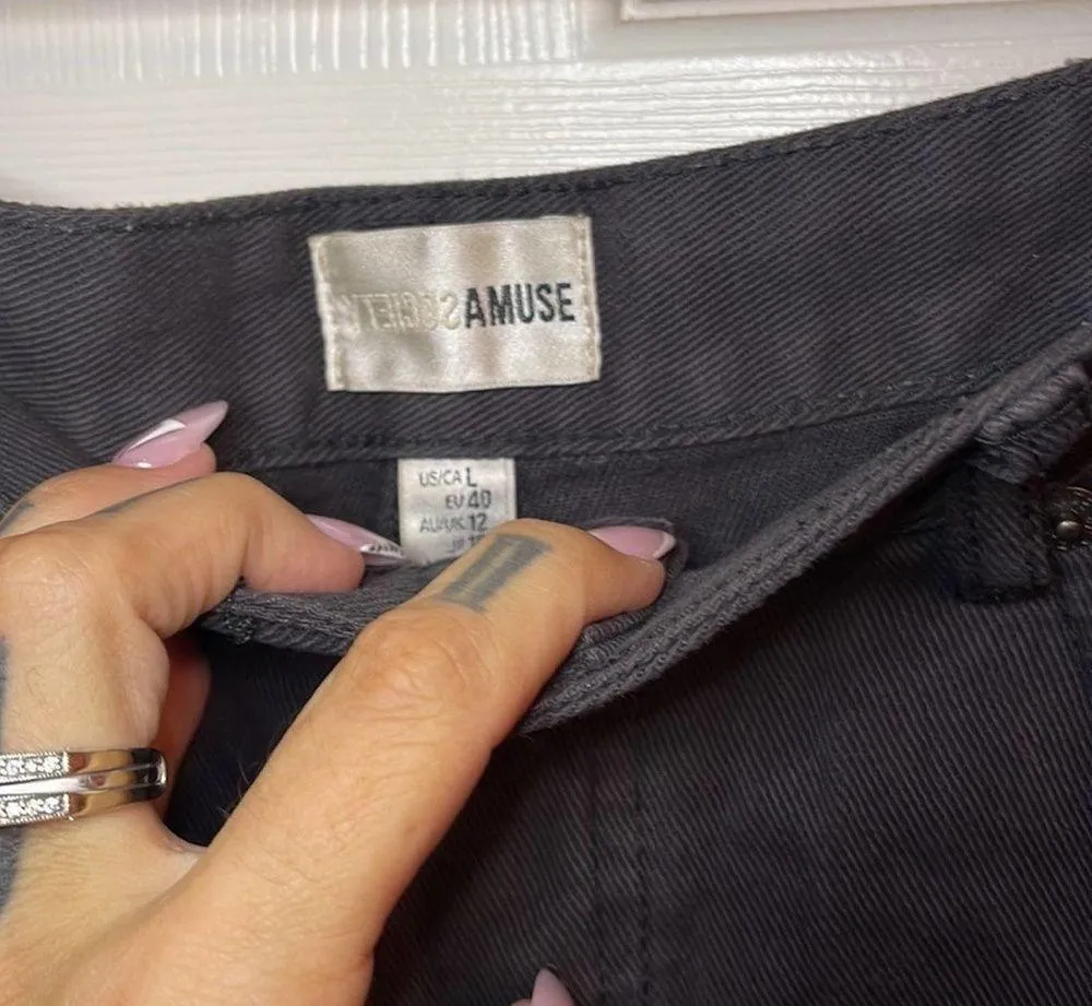 Amuse Society black destroyed denim mini skirt with raw hem - Image 4