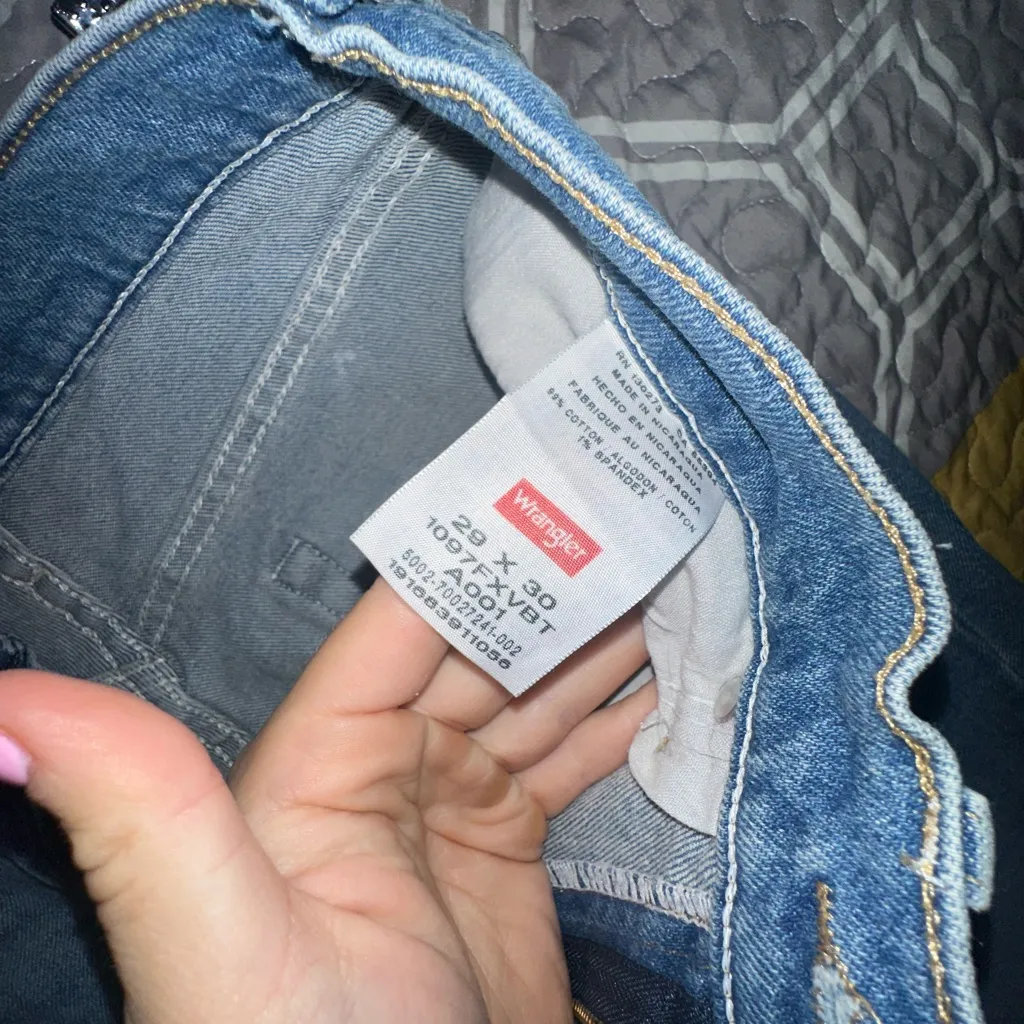 Wrangler Women’s Light Blue Straight Jeans - Image 2