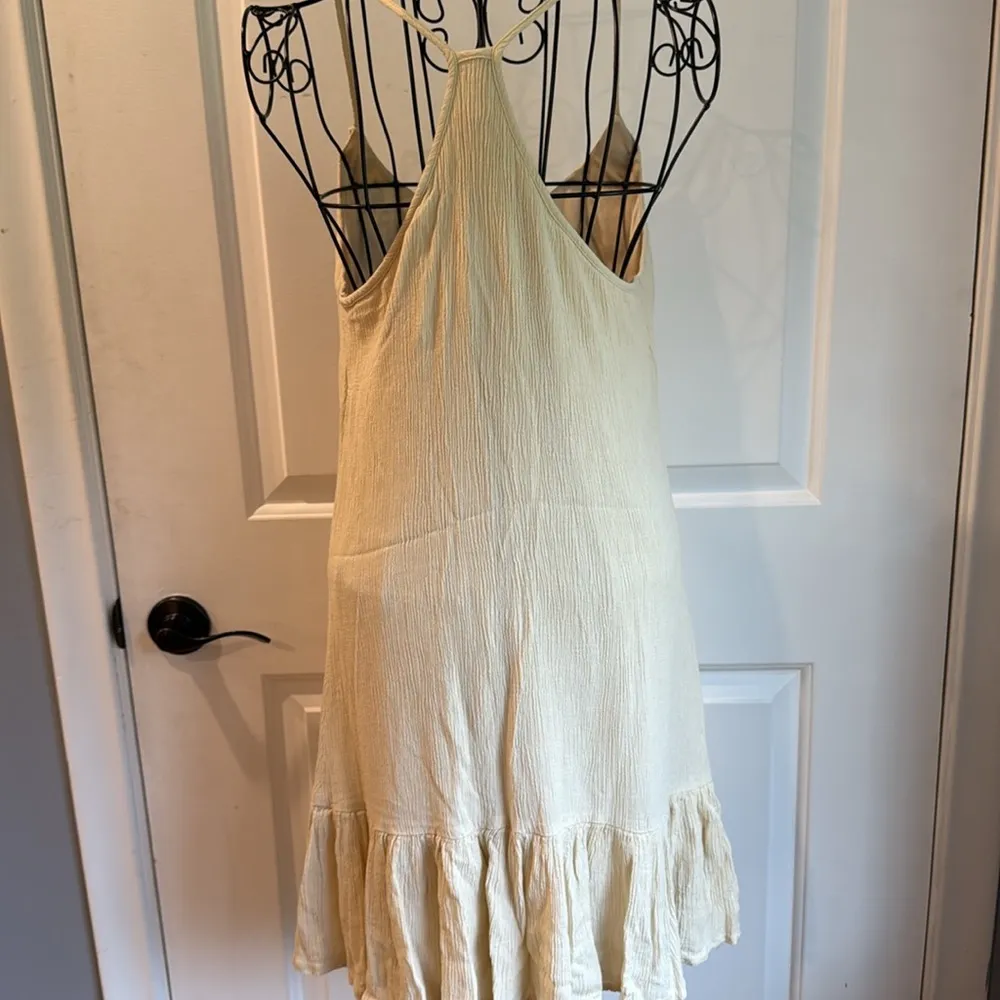 Francesca’s collection embroidered ruffled dress - Image 4