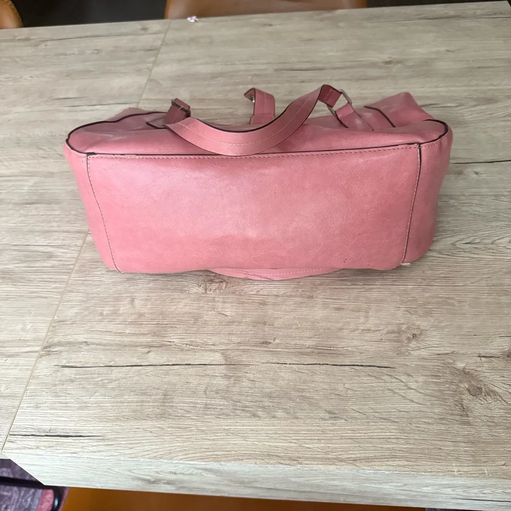 Elegant Pink Leather Purse - Image 2