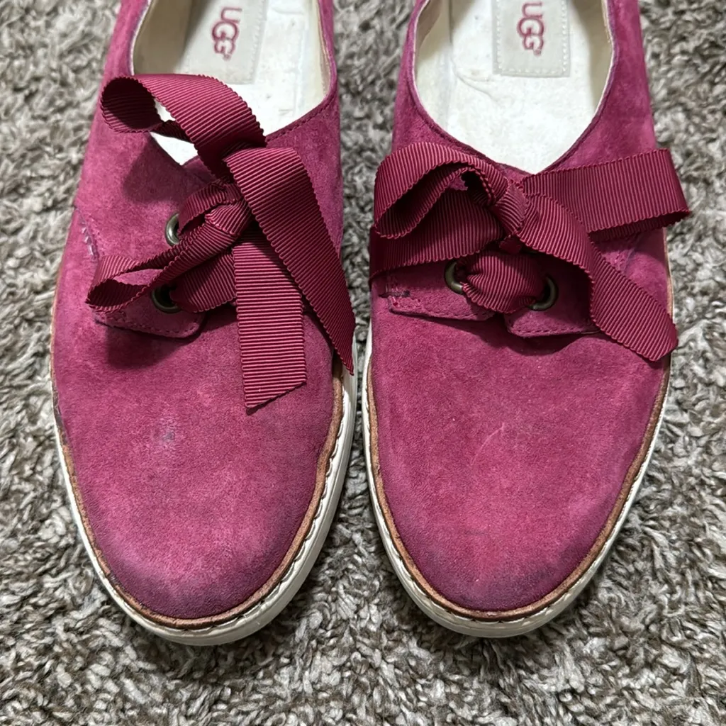 UGG Pure Size 9.5 Carilyn Suede Lace Up Sneaker Dark Pink Fuscia Raspberry - Image 2