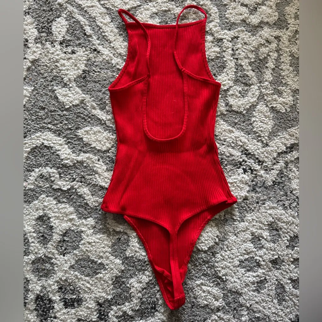 Aritzia Wilfred red Bodysuit☁️ - Image 2