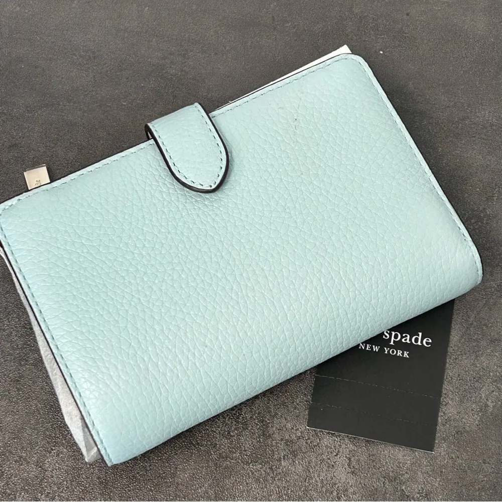 kate spade Leila Medium Compact Bifold Wallet Dewy Blue NWT - Image 5