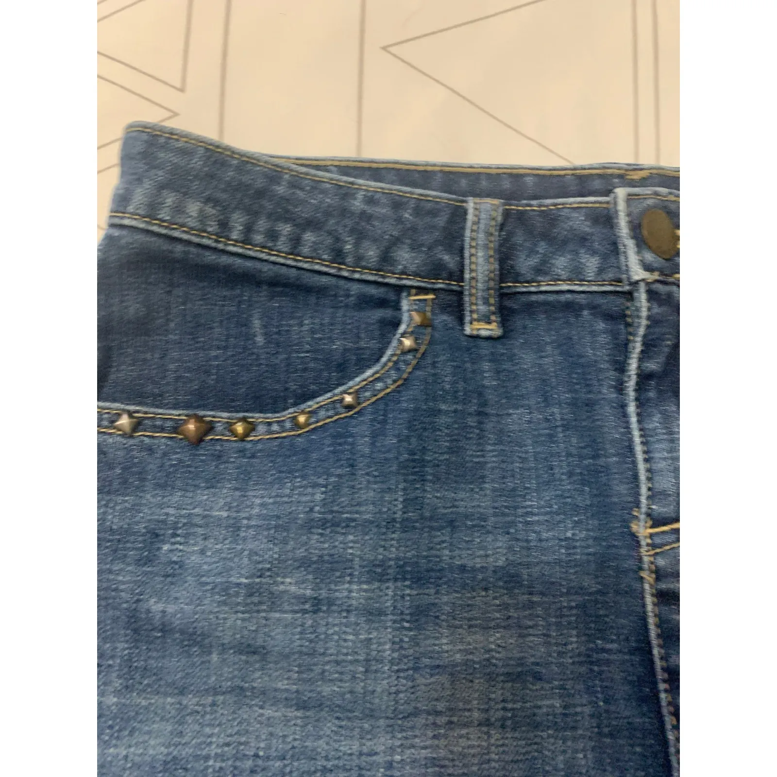 Gap Denim Mini Skirt Ladies Size 4 Studded Trim - Image 4