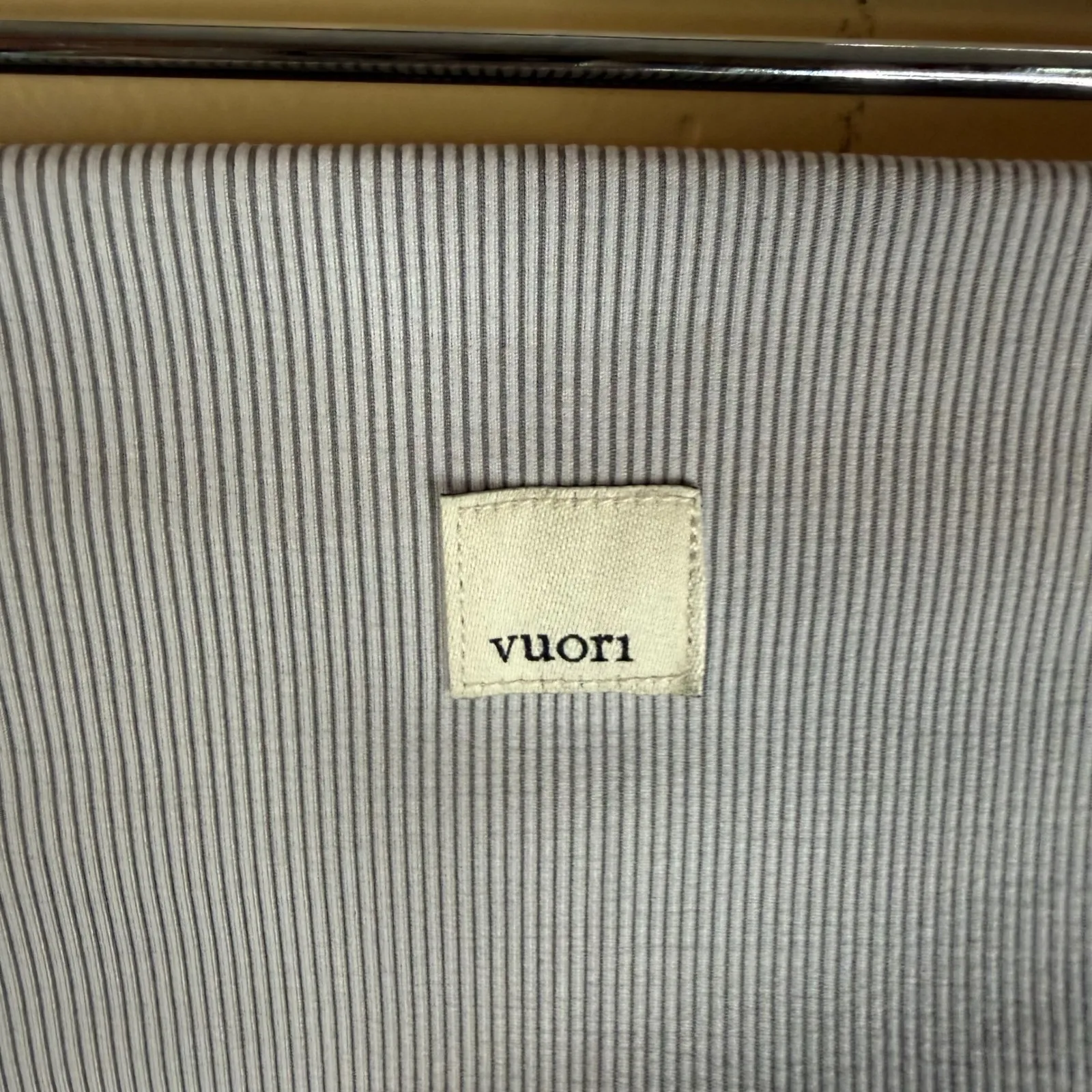 Vuori Clean Elevation Legging Ribbed Gray Women's Size Medium Stretch Activewear - Image 4