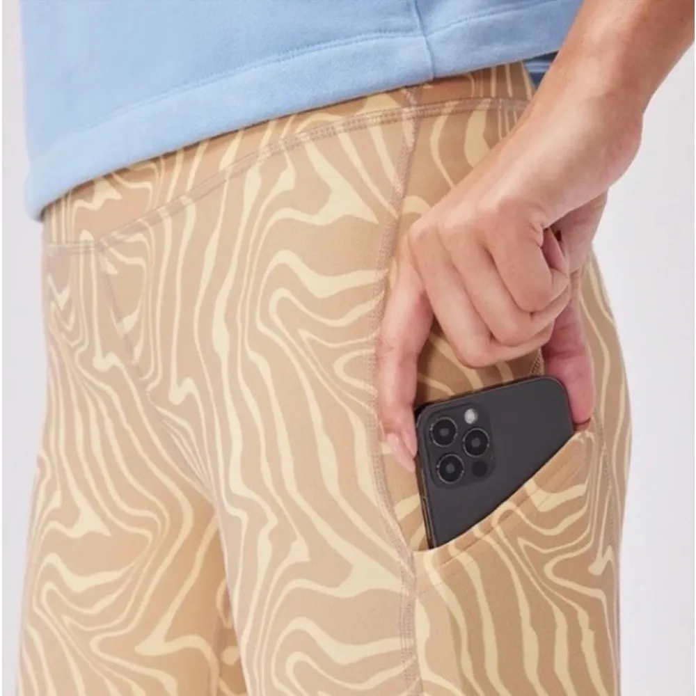 Outdoor Voices SuperForm™ 7/8 Leggings - Image 4