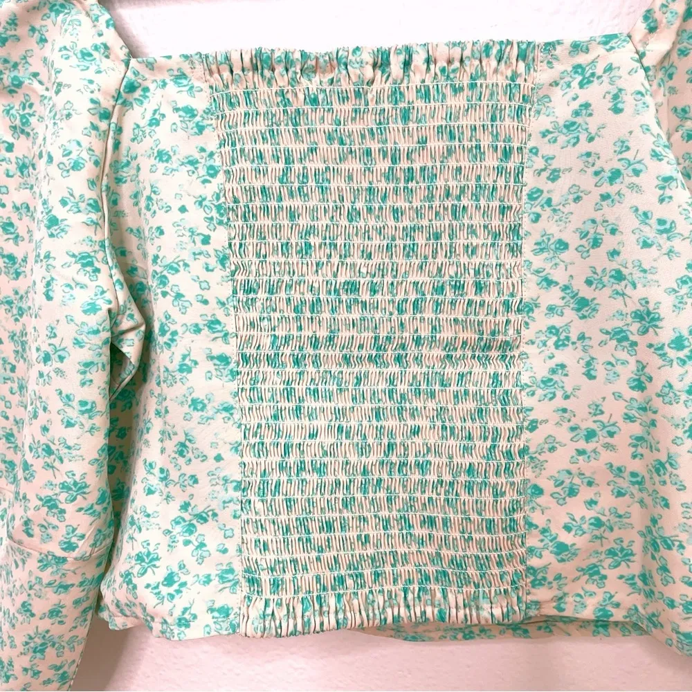 Levi's Yvie square neck 3/4 sleeves cropped top statement blouse size M NWT - Image 12