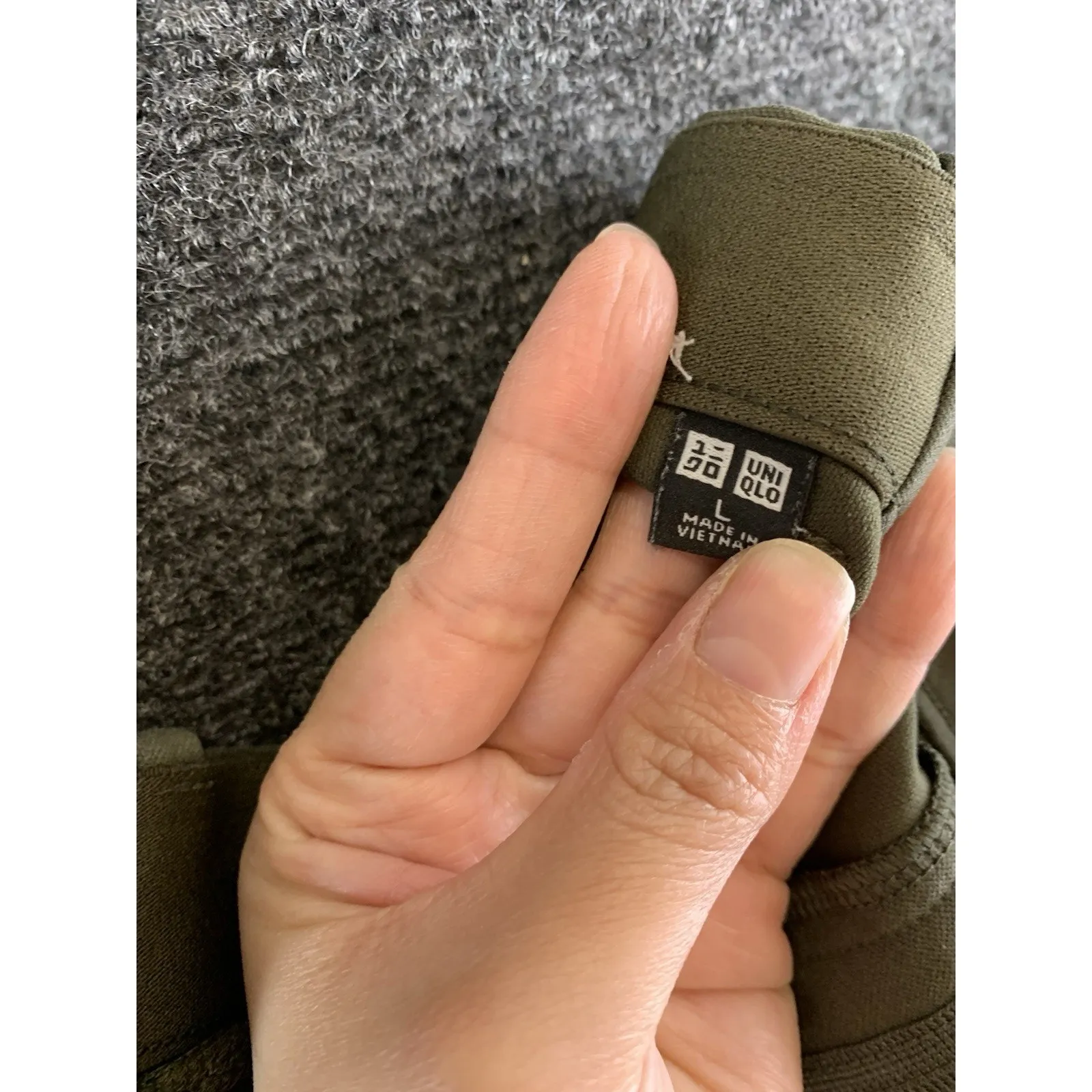 Uniqlo Women's Ultra Stretch Active Jogger Pants Style 423065 Olive Green Large - Image 11