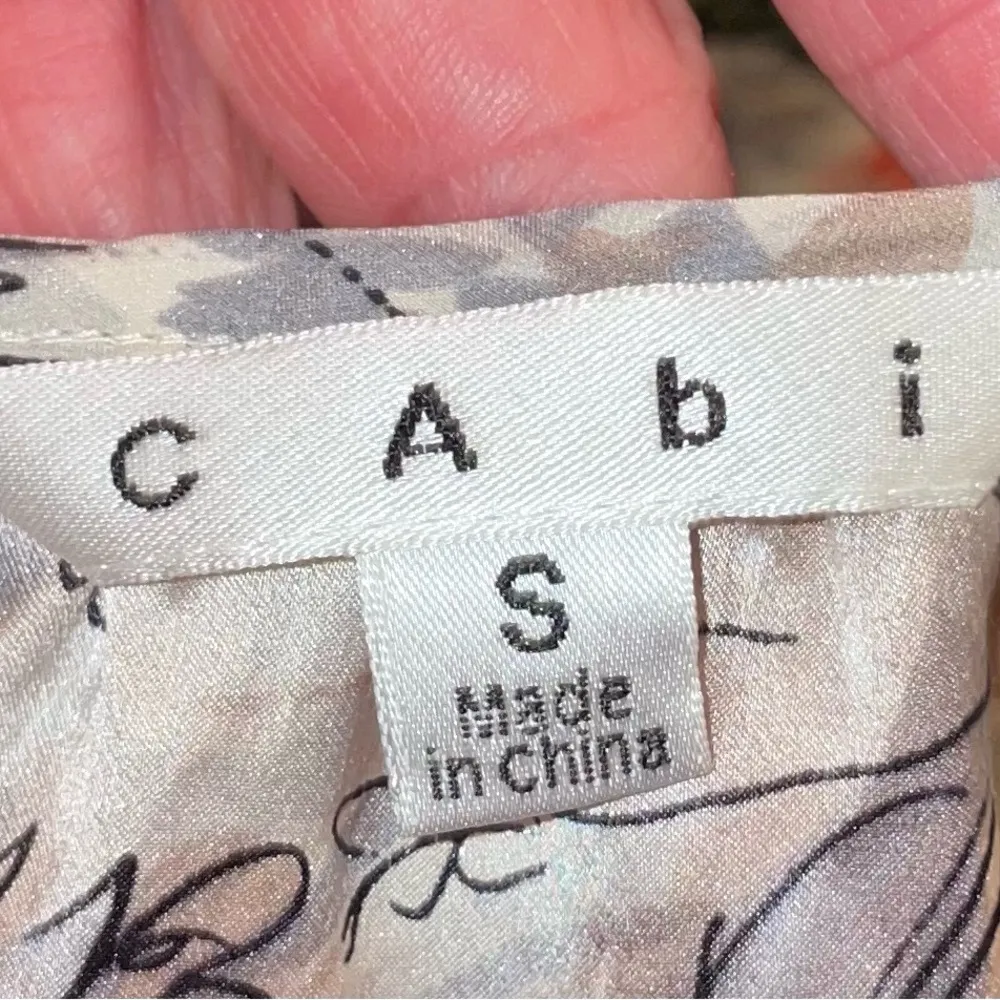 Cabi Women’s Gypsy Floral Dolman Sleeve Silk Blouse Style # 399 Size Small - Image 6