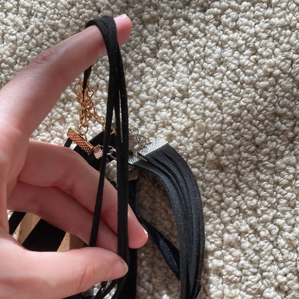 NEW Outee Black Choker Necklace Set of 5 Velvet Layered Yin Yang Accordion NWT - Image 7