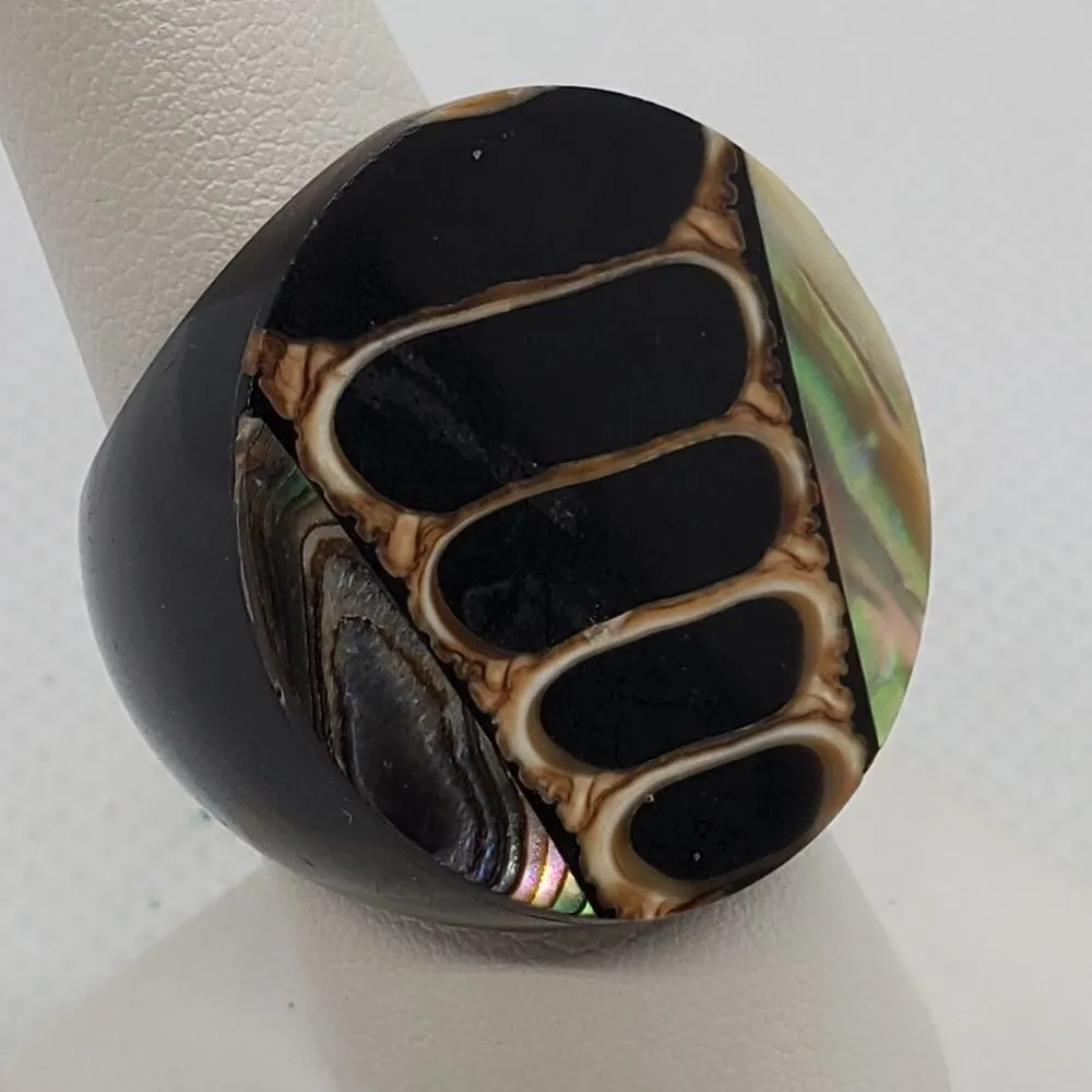 Black & Brown Shell, Abalone, & MOP Ring Black Size 8 - Image 2