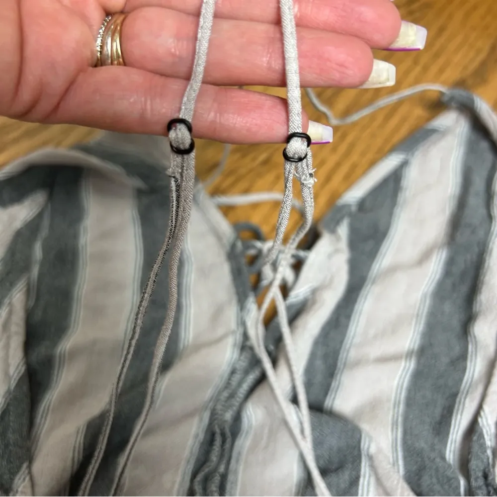 Volcom | Coco Strappy Cami Gray Combo Sleeveless Top Size L - Image 9