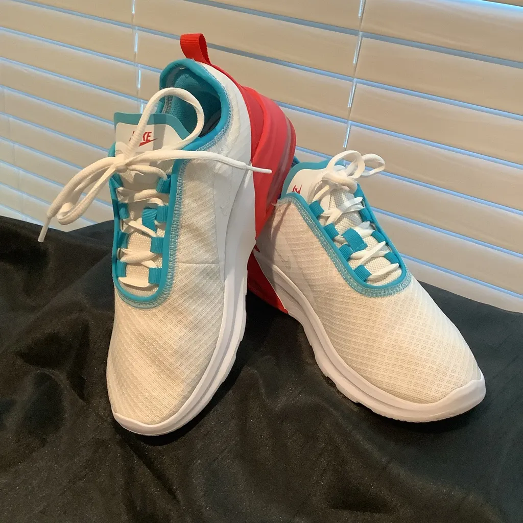 Nike Women’s Air Max Motion 2 White, Red, and Blue Running/Training Sneakers - Image 2
