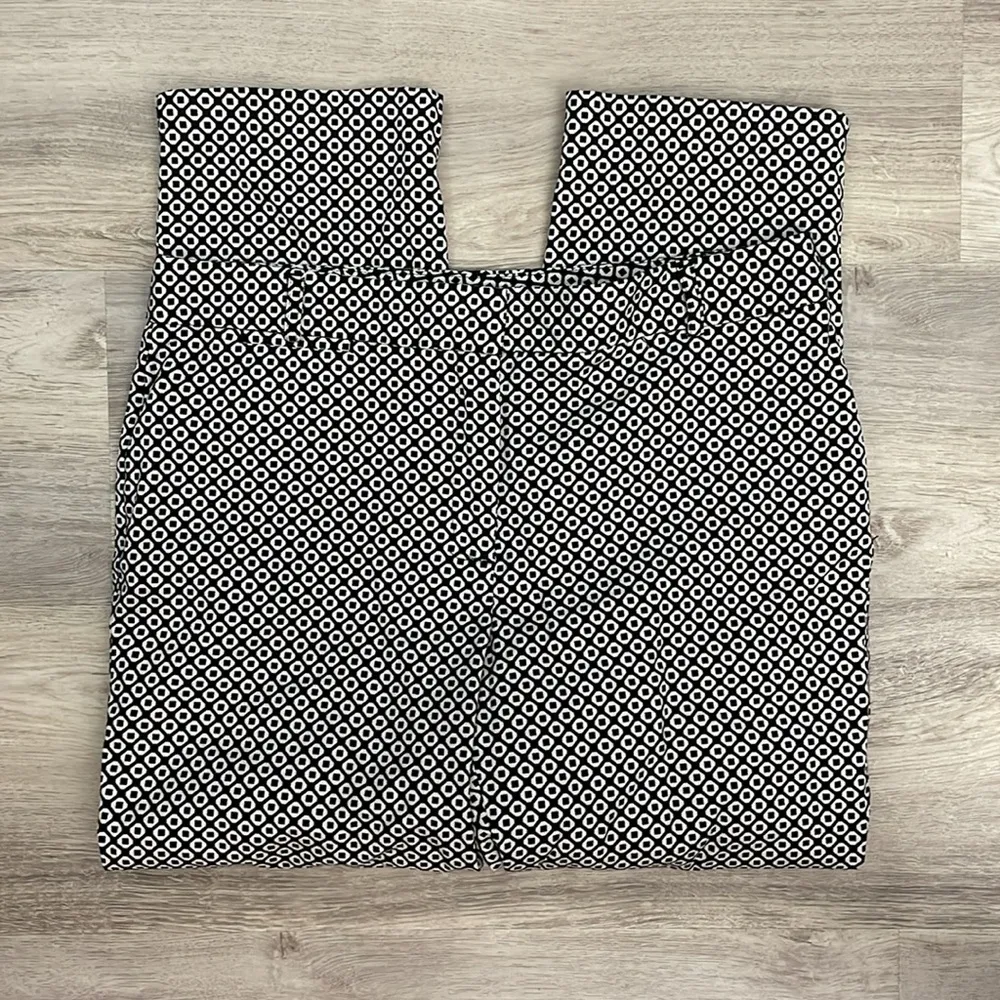 Pant Shop Black & White Print Classic Fit Ankle Pants Size 12 - Image 5