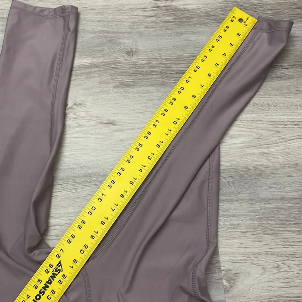 RBX Lavender High Waist Cropped Leggings with Back Inside Pocket Size Medium - Image 10
