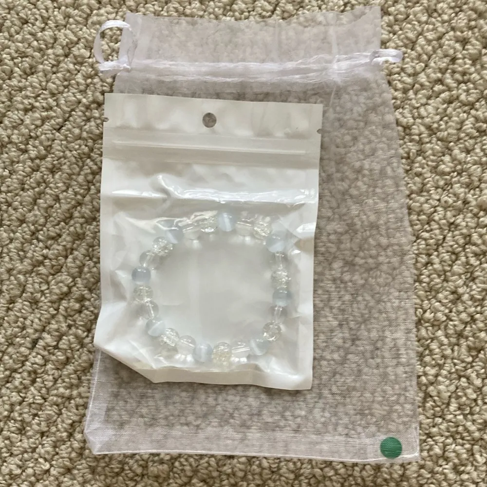 NEW Clear Elastic Beaded Bracelet Elegant Glitter Reiki Infused Stretch NIB White - Image 2