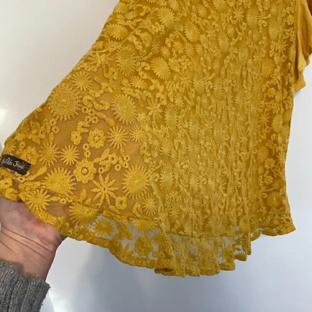 MATILDA JANE Bocce Ball Lace Accent Top Mustard Yellow Lace Back Short Sleeve M - Image 15