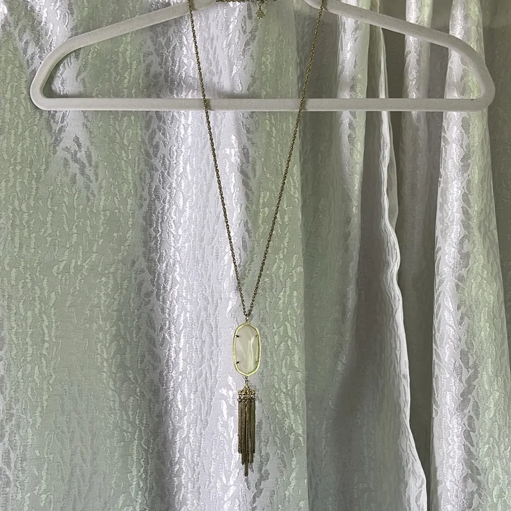 🤍🤍 Kendra Scott Necklace Rayne - Image 3