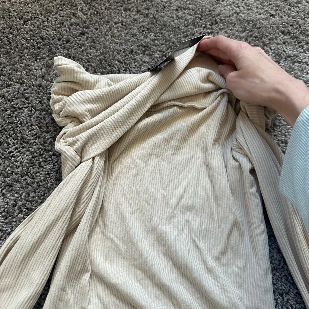 Current Mood Cream Off-Shoulder Blouse - Image 6