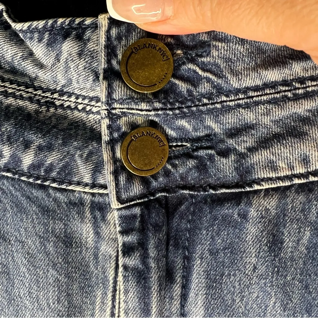 Blank NYC The Balloon Bo Legged High Rise Pleated Flowy Trouser Denim Jeans - Image 6