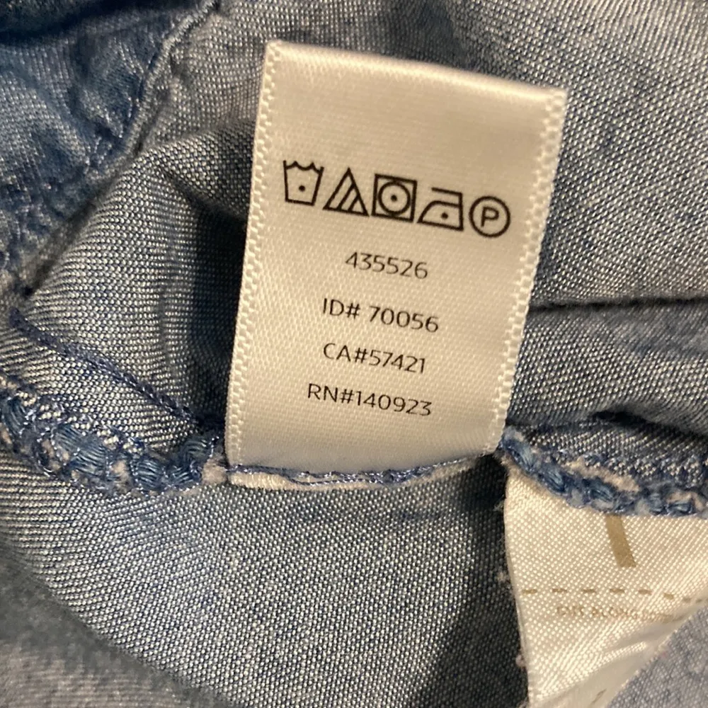 Anne Taylor Loft Petites Chambray Off Shoulder Top Women’s Size M/P - Image 6