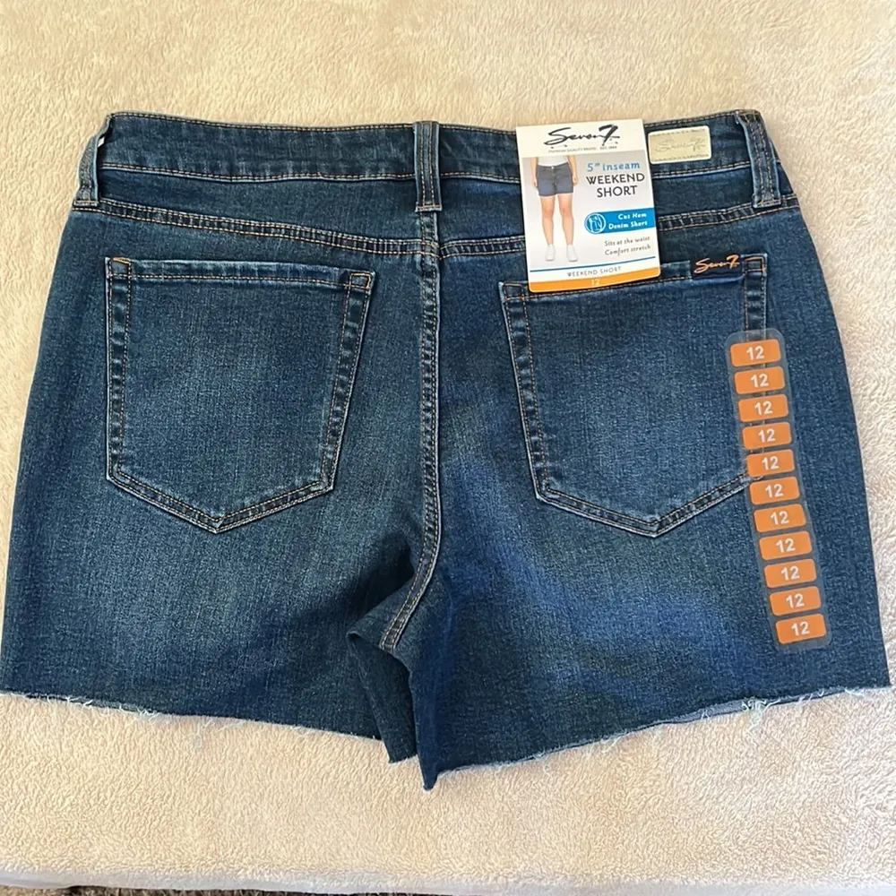 NWT Seven Weekend Short - Image 4