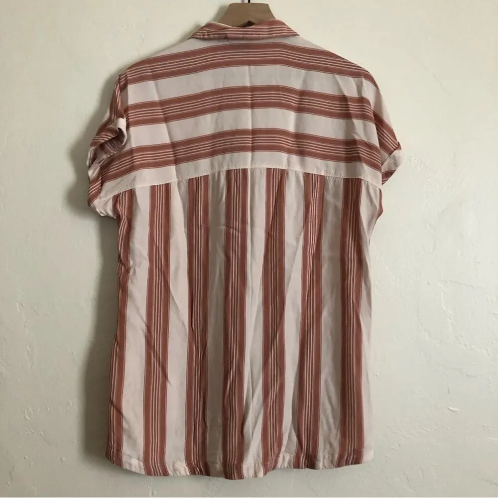 Dress Forum Red Ivory Stripe Short Sleeve Button Up Lightweight Blouse Shirt Top - Image 6